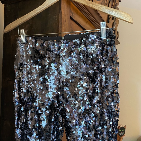 Forever 21 Dark Grey Cropped Sequin Pants - Picture 2 of 8